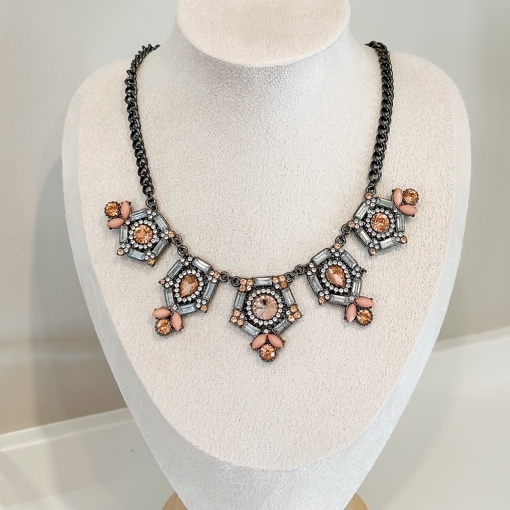 Elegant Art Deco Statement Necklace with Peach and Silver Accents